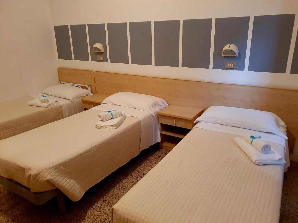 Albergo B&B Serafini Rimini Exteriör bild
