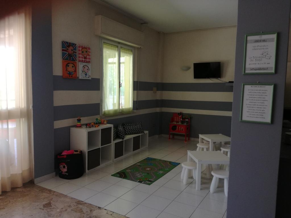 Albergo B&B Serafini Rimini Exteriör bild