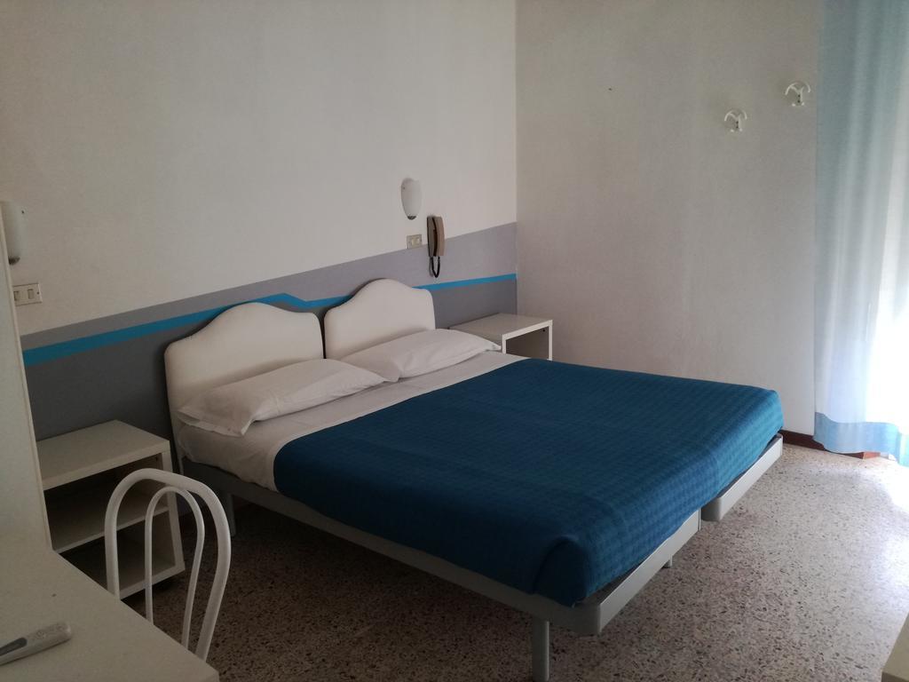 Albergo B&B Serafini Rimini Exteriör bild